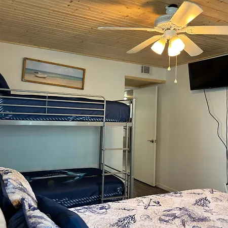Lagoon Run 106 By Albvr, Waterfront Relaxation Meets Beachfront Convenience-2