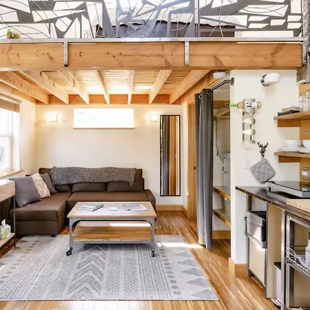 Lemon Door Micro-Loft-3