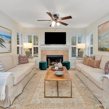 Harbour Oaks #401-3