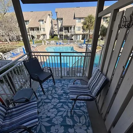 Courtside Villas - Overlooking Pool Walk To Beach-3