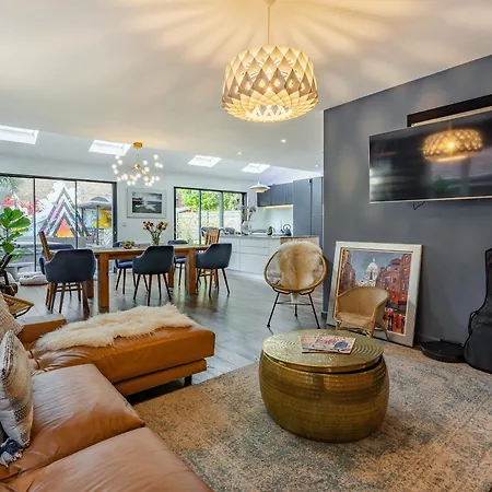 Vallance House-2