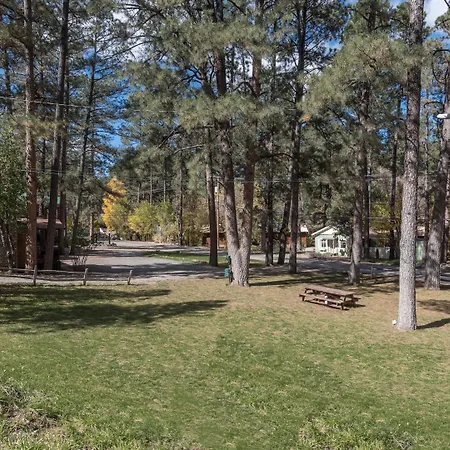 Upper Canyon Inn & Cabins-3