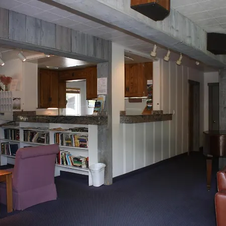 St Moritz Lodge And Condominiums-2