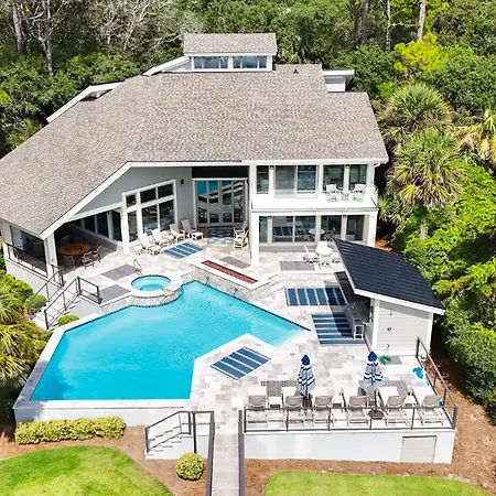 Luxury Oceanfront 7 Bedroom 7 Ba Wonderful Pool Deck Beach Gear And Bike Rentals Included-3