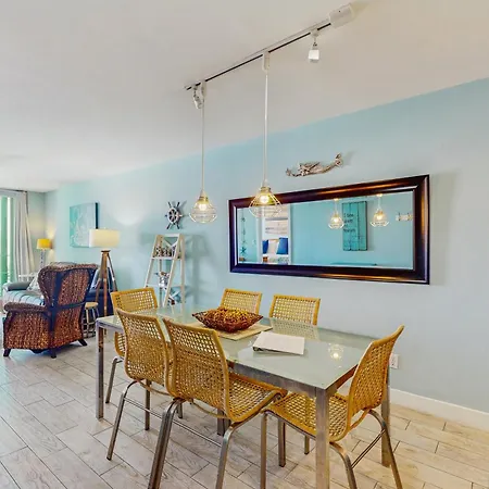 Hamilton House 206-3