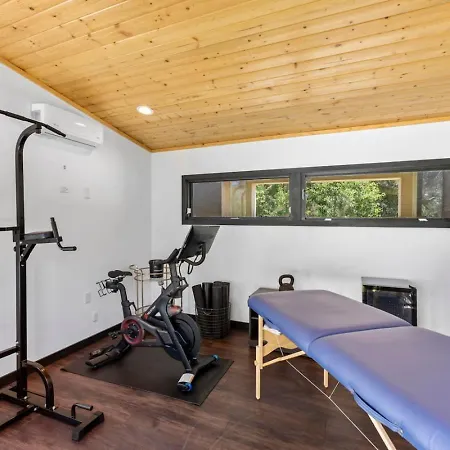 Private Gated 6Br Luxury Estate, Gym, Lake View-2