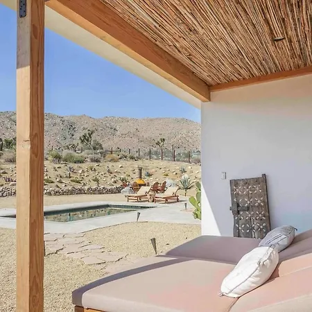 'Desert Wild' Joshua Tree, Pool And Hot Tub-2