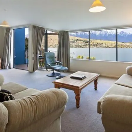 Spinnaker Bay Apartments-3
