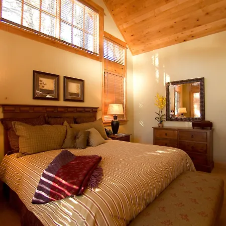 Tahoe Mountain Resorts Lodging Old Greenwood-3