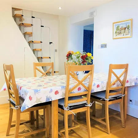 The Old Boat House, Seaview - Charming Historic Seafront 3 X Bedroom Cottage With Separate 2 X Bedroom Annexe-3