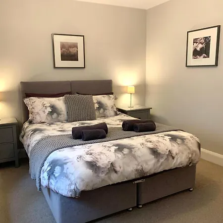 The Old Bakery - Luxury Three Bed House With Roof Terrace-3