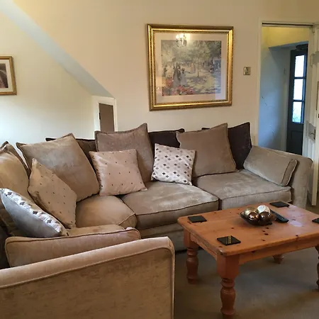 Bridge Farm Hotel-3