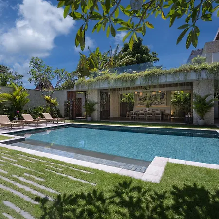 Villa Pantai Indah-2