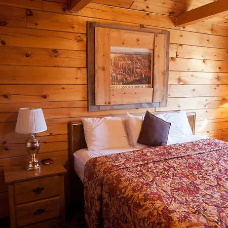 Bryce Gateway Inn Cabins-2