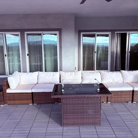 House In The Palisades Hills With City And Mountain Views-2
