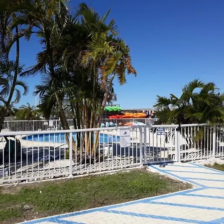 Old Wooden Bridge Resort & Marina-3