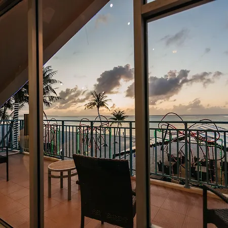Surfrider Resort Hotel-2