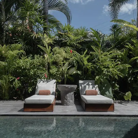 Black Villas Canggu Beach By Oxo-2