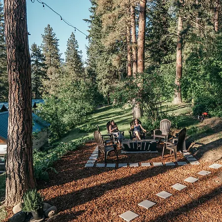 Loge Leavenworth Riverside-2