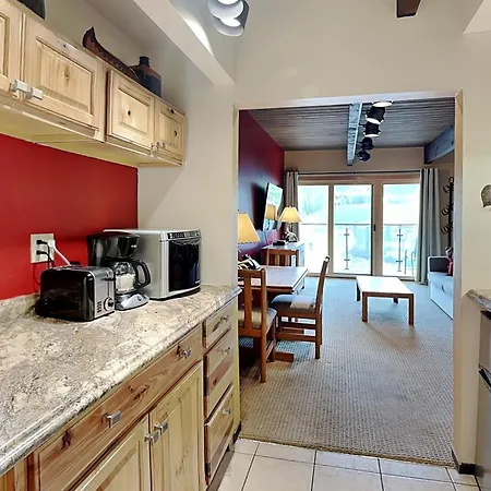 Timberline Condominiums Studio Standard Unit 216-2