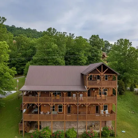 A Cloud 9 - Gorgeous Mountain Views, Outdoor Hot Tub + Game Room With Pool Table & More!-3