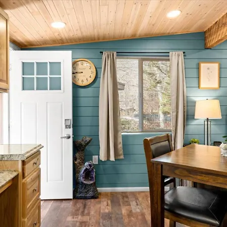 18 Creekside Retreat-2
