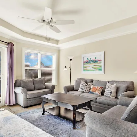 Beachside Colony Unit 613-2