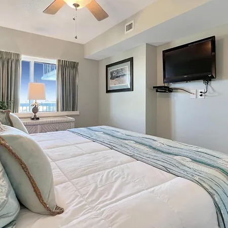 Malibu Pointe - 602-2