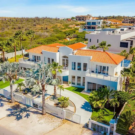Beachfront 7Br Villa - Private Pool - Sleeps 16 - Blue Door Beach House By Bocobay-3