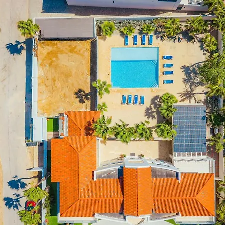 Beachfront 7Br Villa - Private Pool - Sleeps 16 - Blue Door Beach House By Bocobay-2