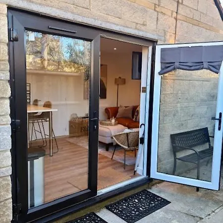 Tivoli Cottage Minutes From Ruh - Close To Centre-2