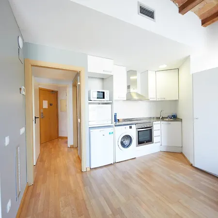Apart-Suites Hostemplo-3