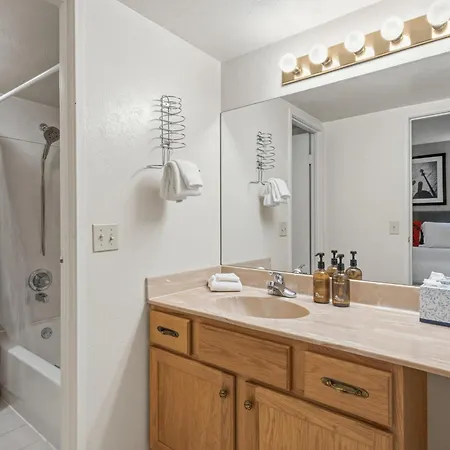 Lift House Lodge, Vail Lionshead Studio Condo, Walk To Gondola-3
