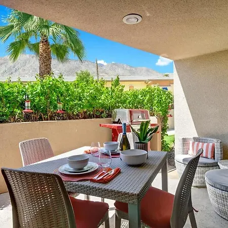 Modern Plaza Villas Oasis - Alice Lodging-3