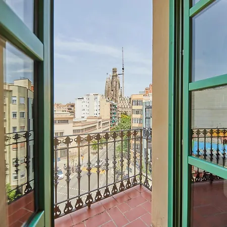 Apart-Suites Hostemplo-3