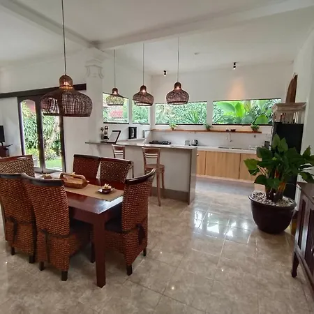 Villa Monti - Legian - Seminyak - Lovely 2 Bedroom Villa - Great Location !-3