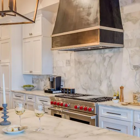 24 Bradley Circle By Avantstay-3