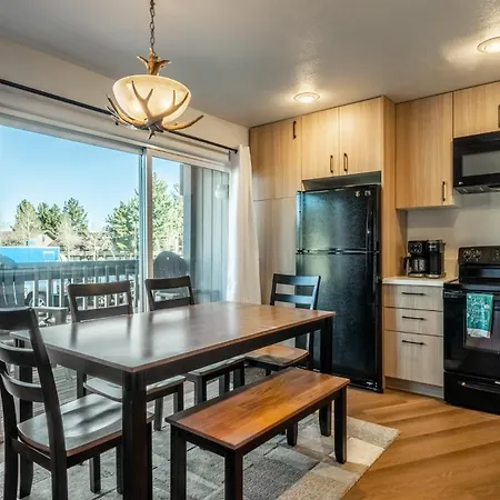 Sierra Park Villas 17-2