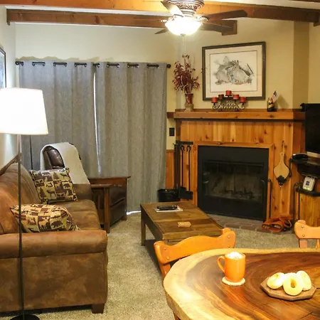 Whistlepunk 45- Modern Comfort With Mountain Charm-1 Bedroom-3