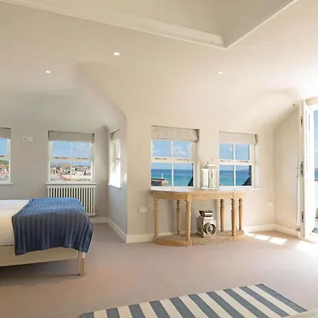The Tide House-3