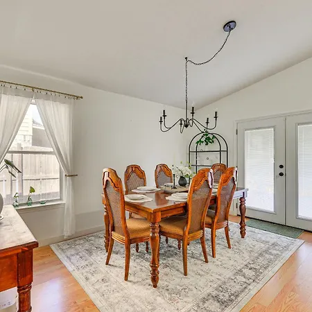 Cozy House By Zinnia Park! Family Home In Mcallen-2