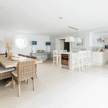 The Tide House-2