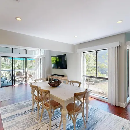 246 Turnberry Village-3
