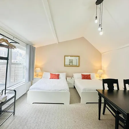 Shoreditch Rooms-3