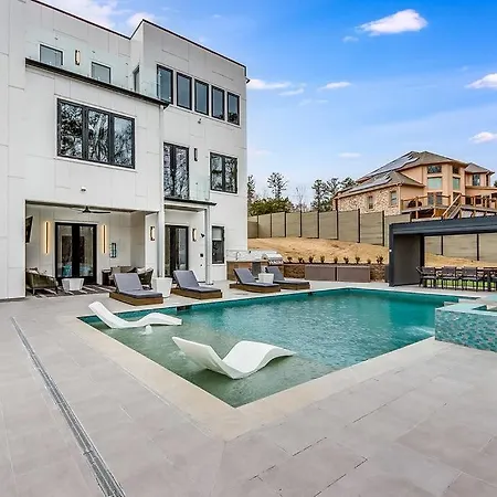 Serenity Estates 5Br Modern Retreat-2