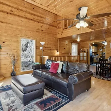 Kuntree Cabin By Beyond Expectations W Hot Tub-2