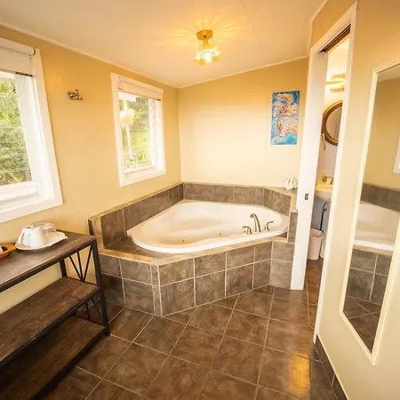 Hilltop Legacy Vacation Rental-3
