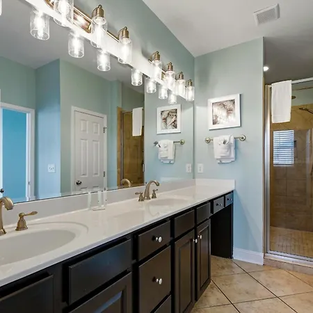 Sands Beach House 305-3
