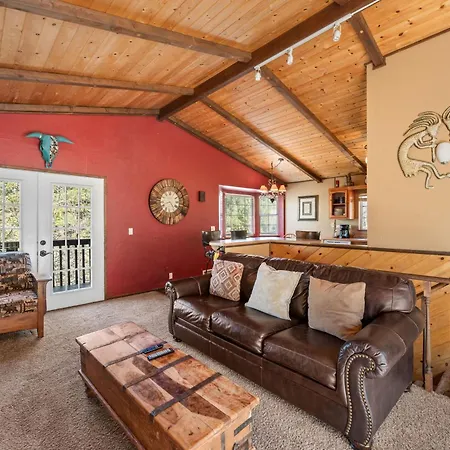 Lunar Lodge - Forest Views | Fireplace | Smart Tv-2