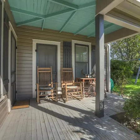 Austin Haus-2